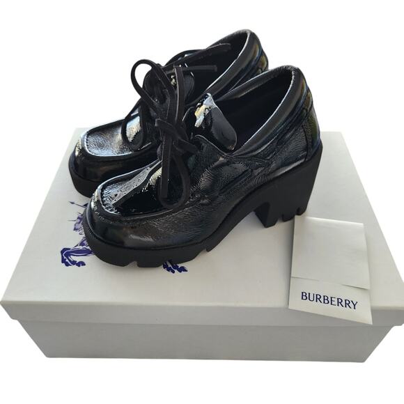 BURBERRY Stride Black Leather Loafers 36 Luxury Designer Classic Grunge Academia - Picture 1 of 11